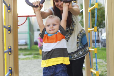 Ghid pentru parinti de supravietuire la locul de joaca