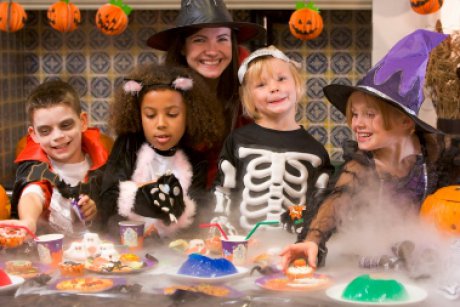 10 Jocuri in familie de Halloween