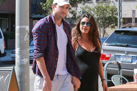 Mila Kunis vorbeste despre fetita ei pentru prima data dupa nastere