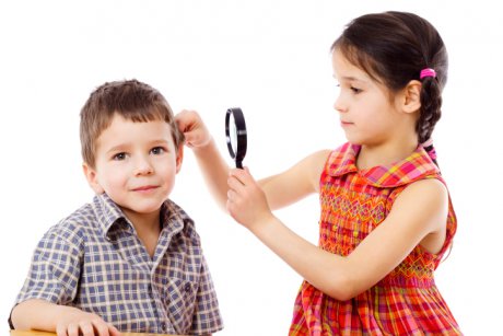 Urechile copilului: totul despre excesul de cerumen 