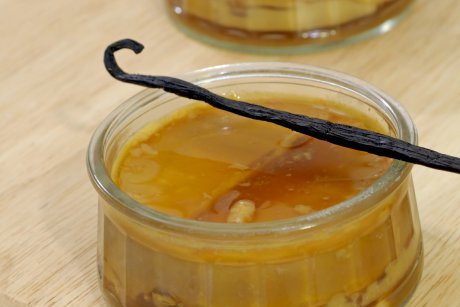 Crema caramel cu nuci