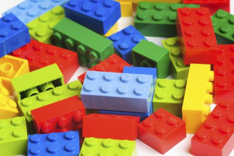 Idei de jocuri cu Lego Duplo care invata copilul culorile