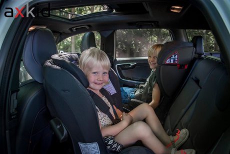 Glare Travel Savvy Testul suedez de siguranta, Plus Test, singurul test cu adevarat sigur in  ceea ce priveste scaunul auto pentru copii