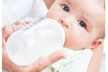 Cat lapte praf mananca un nou nascut?