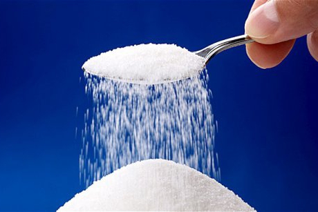 Marea Britanie introduce taxa pe zahăr