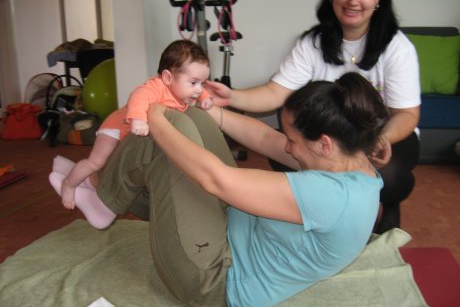 Gimnastica gravidei si masajul prenatal: beneficii despre care trebuie sa stii