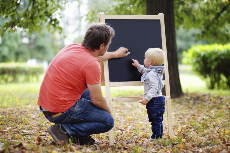 Cel mai complet ghid de instrucțiuni pentru o bonă...scris de un tătic