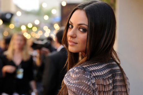 Mila Kunis: Am fost de multe ori ridiculizată pentru că alăptam în public