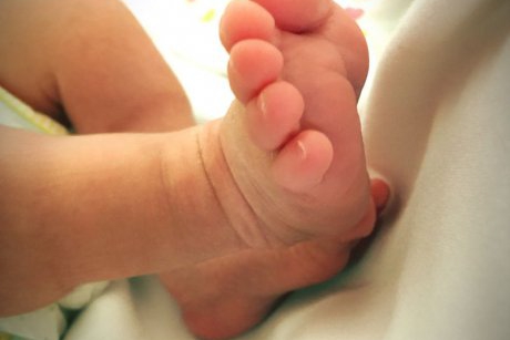 Primul copil născut din ADN-ul a trei persoane