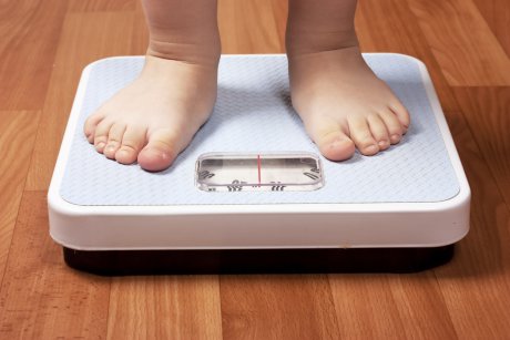 Cum îți ajuți copilul să își mențină o greutate sănătoasă: sfaturi de la specialist 