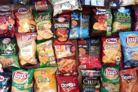 Chipsurile: junk food realizat din prafuri și chimicale!