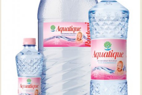 Aquatique, cea mai bună apă minerală plată pentru sugari și copii mici