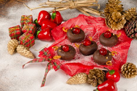 Mini gogoși glazurate cu ciocolată