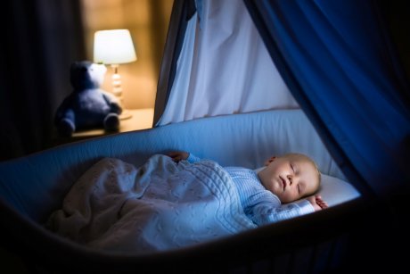 Cum să îți faci copilul să doarmă toată noaptea 