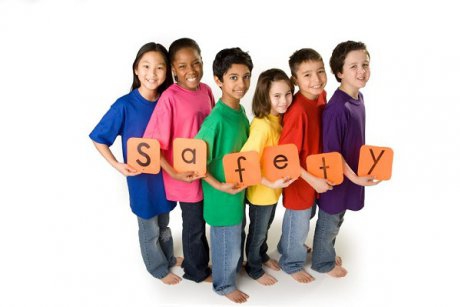43 de reguli de siguranță pe care orice părinte ar trebui să le știe