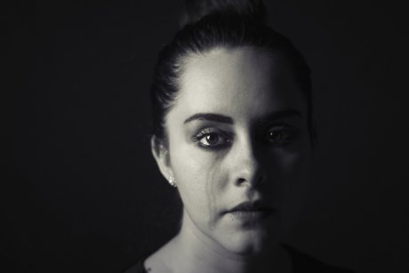 10 semne clare care îţi spun că suferi de depresie postnatală