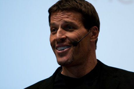 Vrei sa ai copii de succes? Iata ce sfaturi are Tony Robbins