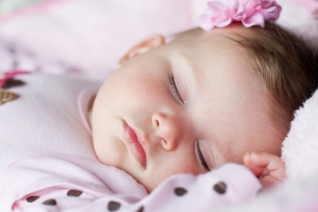 7 zgomote care iti pot adormi copilul