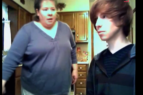 Reacția incredibilă a unei mame când fiul ei îi spune că este gay 