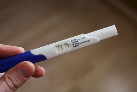 Primele semne de sarcină: Ai putea fi însărcinată? Top 12 semne să îți dai seama