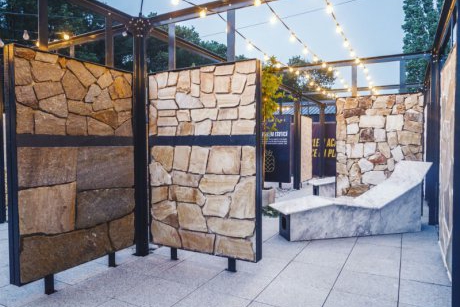 Premieră europeană la București: cea mai mare expoziție exterioară de piatră naturală