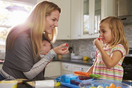 10 fructe pe care le poți mânca atunci când alăptezi