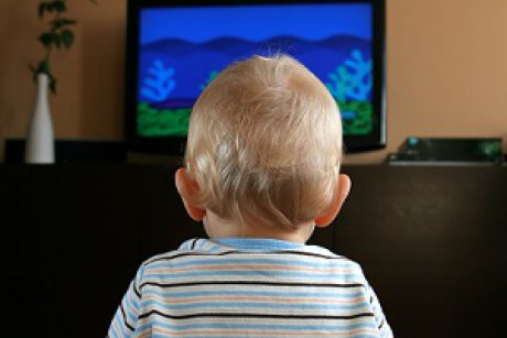 Influenta calculatorului si televizorului asupra copilului