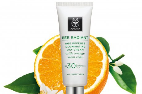 NOU! BEE RADIANT SPF 30 cu celule stem din portocală