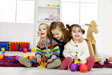 Camera copilului: Top 10 cele mai drăgălașe seturi de mobilier imprimate