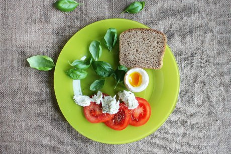 Cum combini sănătos ouăle în alimentație