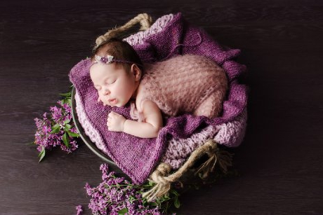 9 uleiuri esențiale care stimulează somnul bebelușului