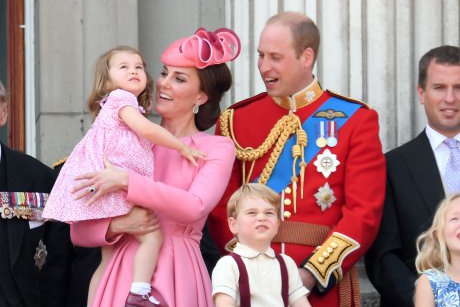 De ce prințesa Charlotte nu stă cu părinții ei în timpul vizitelor regale
