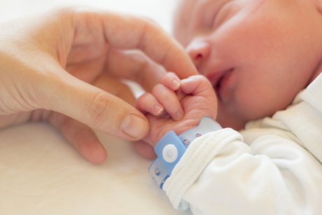 Un bebeluș de 9 luni a murit după ce a luat rujeolă din spital 
