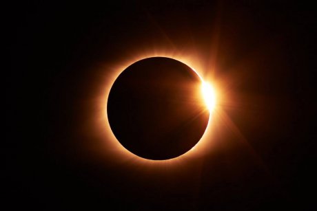 Vineri 13 - eclipsă parțială de soare. Se întâmplă după 40 de ani