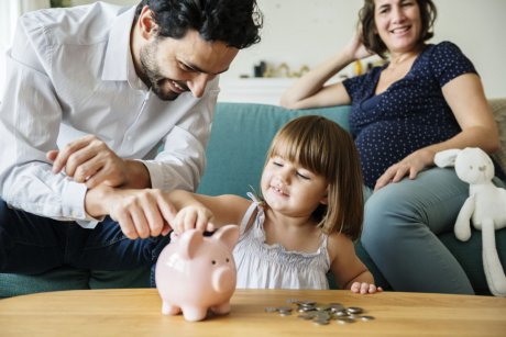 Copilul și banii: 5 sfaturi neașteptate de la psiholog