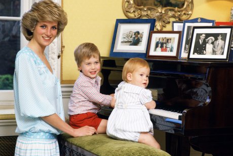 9 sfaturi înțelepte pentru mame de la Prințesa Diana