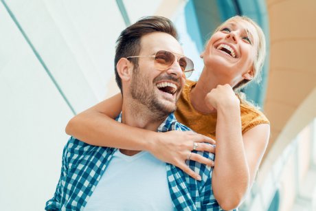 Un studiu spune că dacă partenerul tău are aceste calități, ar fi bine să nu îl pierzi
