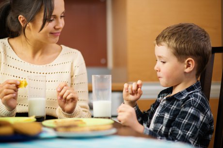 4 idei de mic dejun pentru copilul tău care-ți vor salva timp  
