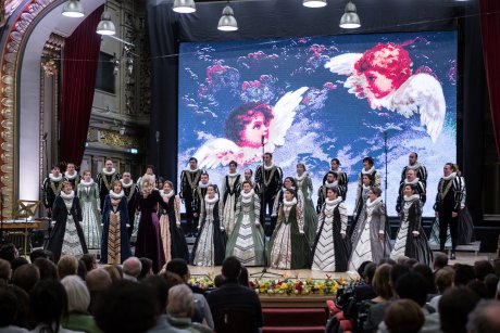 Corul Național de Cameră „Madrigal – Marin Constantin” anunță Turneul Extraordinar de Crăciun: 6 concerte, sunetul unic al Madrigalului și 1000 de copii Cantus Mundi