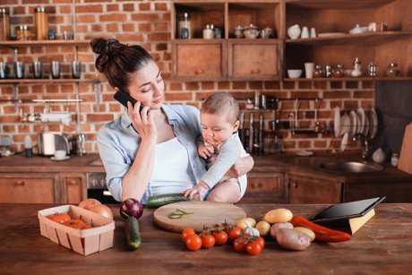 10 greșeli pe care le faci când gătești pentru copil