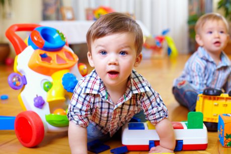 Top 5 jucării care îți fac copilul să zâmbească