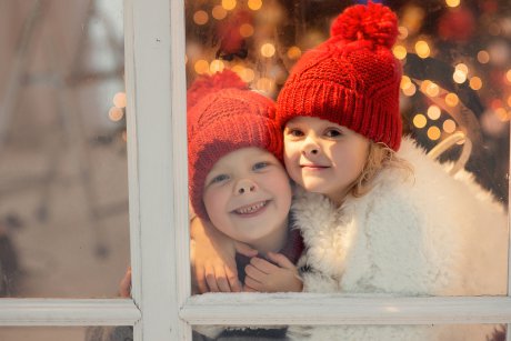 3 motive pentru a-i lăsa (și a-i încuraja) pe cei mici să creadă în Moș Crăciun