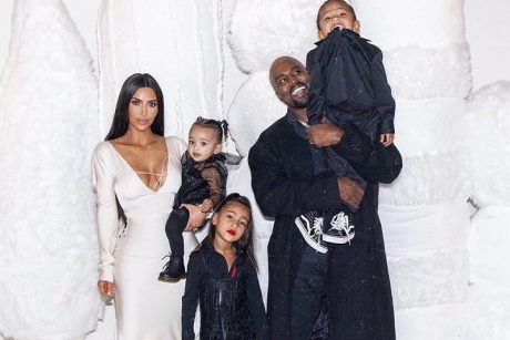 Kanye West confirmă: el și Kim Kardashian așteaptă al patrulea copil