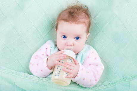 5 semne că ai ales laptele de creștere potrivit pentru copilul tău