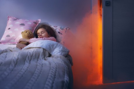 Un pompier avertizează: nu ar trebui să lași niciodată ușa deschisă la camera copilului