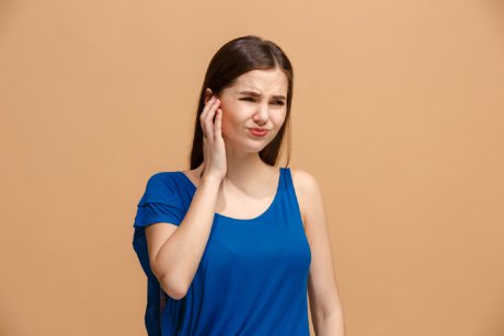 11 semne care dezvăluie că ai o acumulare de ceară în ureche