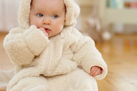 Cum sa-ti pregatesti bebelusul pentru lunile friguroase?