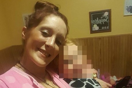 Cea mai cumplită mamă! O femeie și-a omorât fetița de un an, după ce i-a administrat heroină, ca să adoarmă