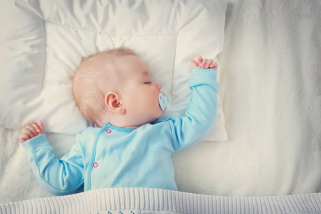 8 detalii de care trebuie să ții cont când alegi lenjeria pentru patul copilului