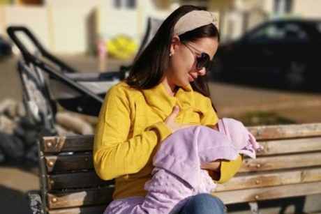 Deea Maxer despre nașterea fetiței ei: Țipam! Mă durea îngrozitor!